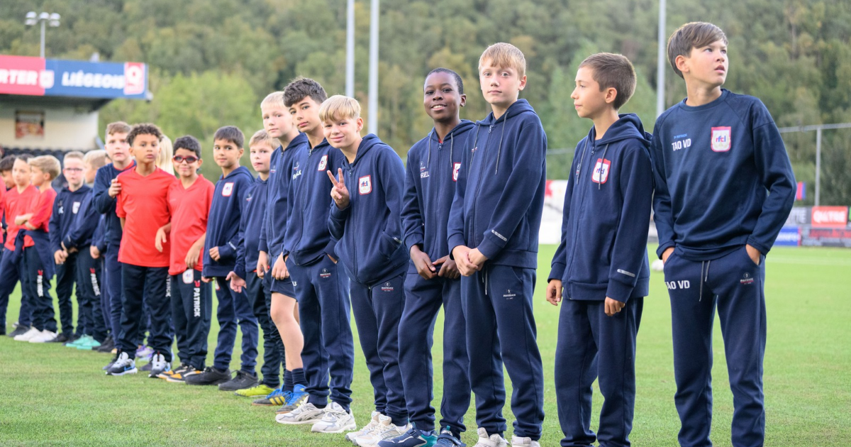 Les jeunes et leurs parents invités face aux Francs Borains